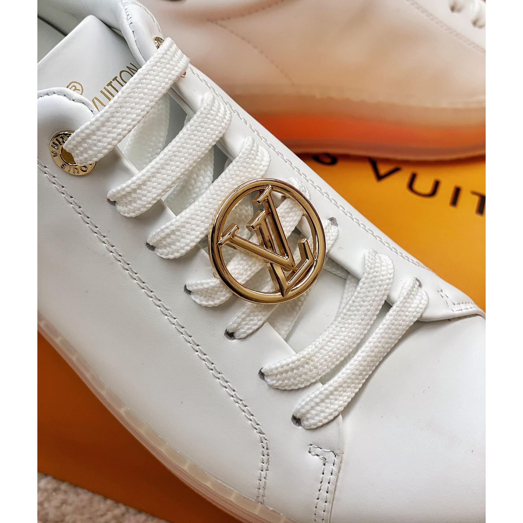 Louis Vuitton Logo Transparent Sole Sneaker  - EUR FASHION