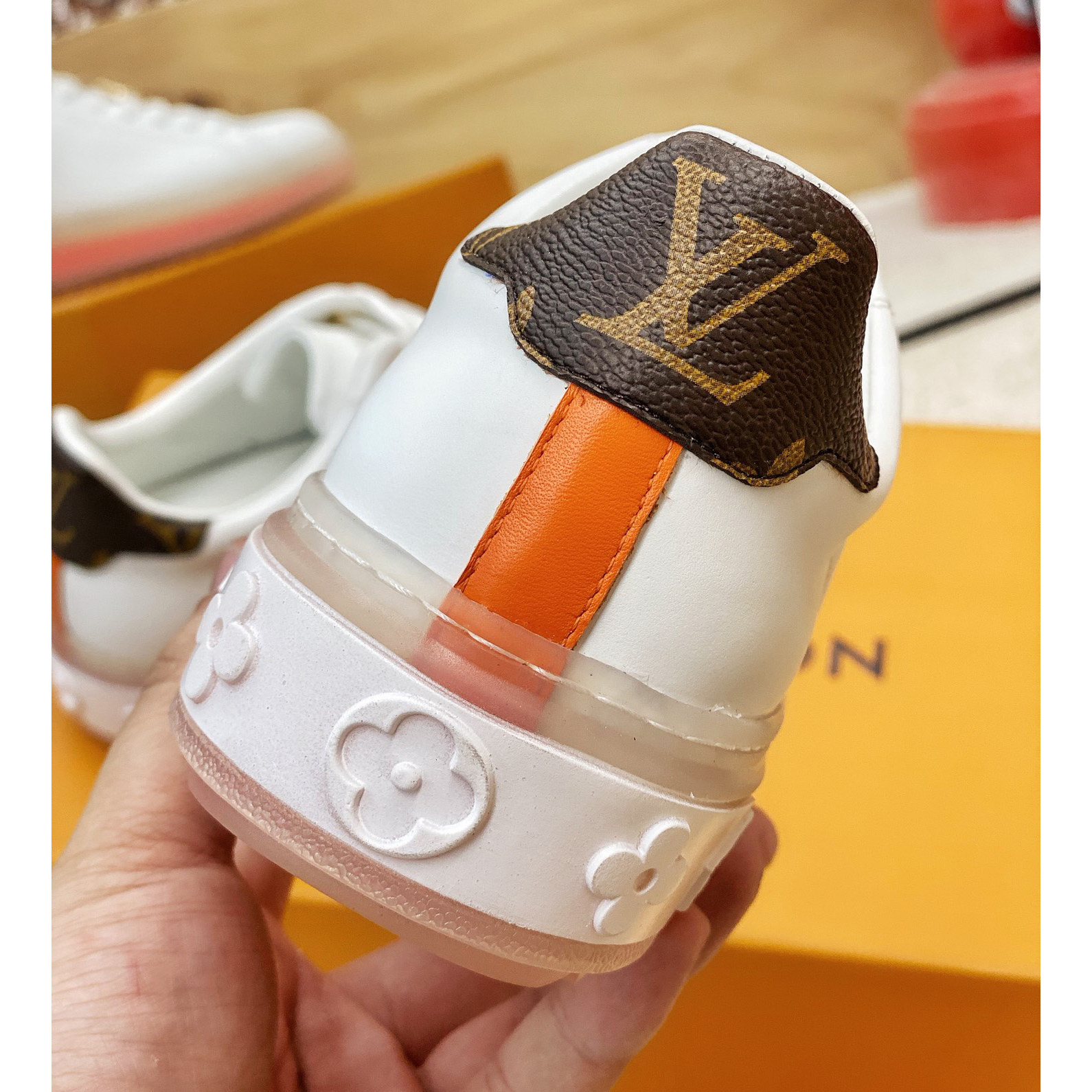 Louis Vuitton Logo Transparent Sole Sneaker  - EUR FASHION