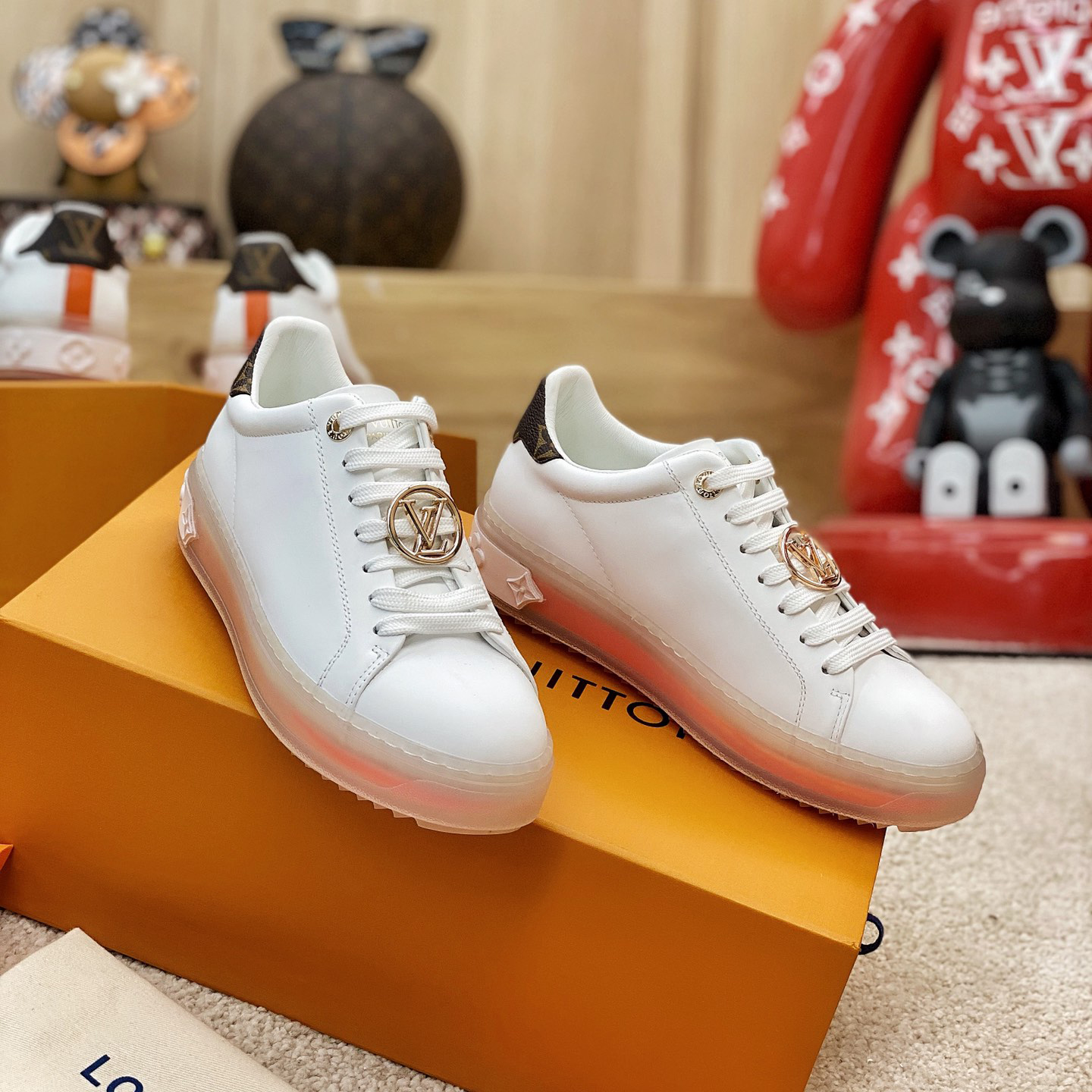 Louis Vuitton Logo Transparent Sole Sneaker  - EUR FASHION