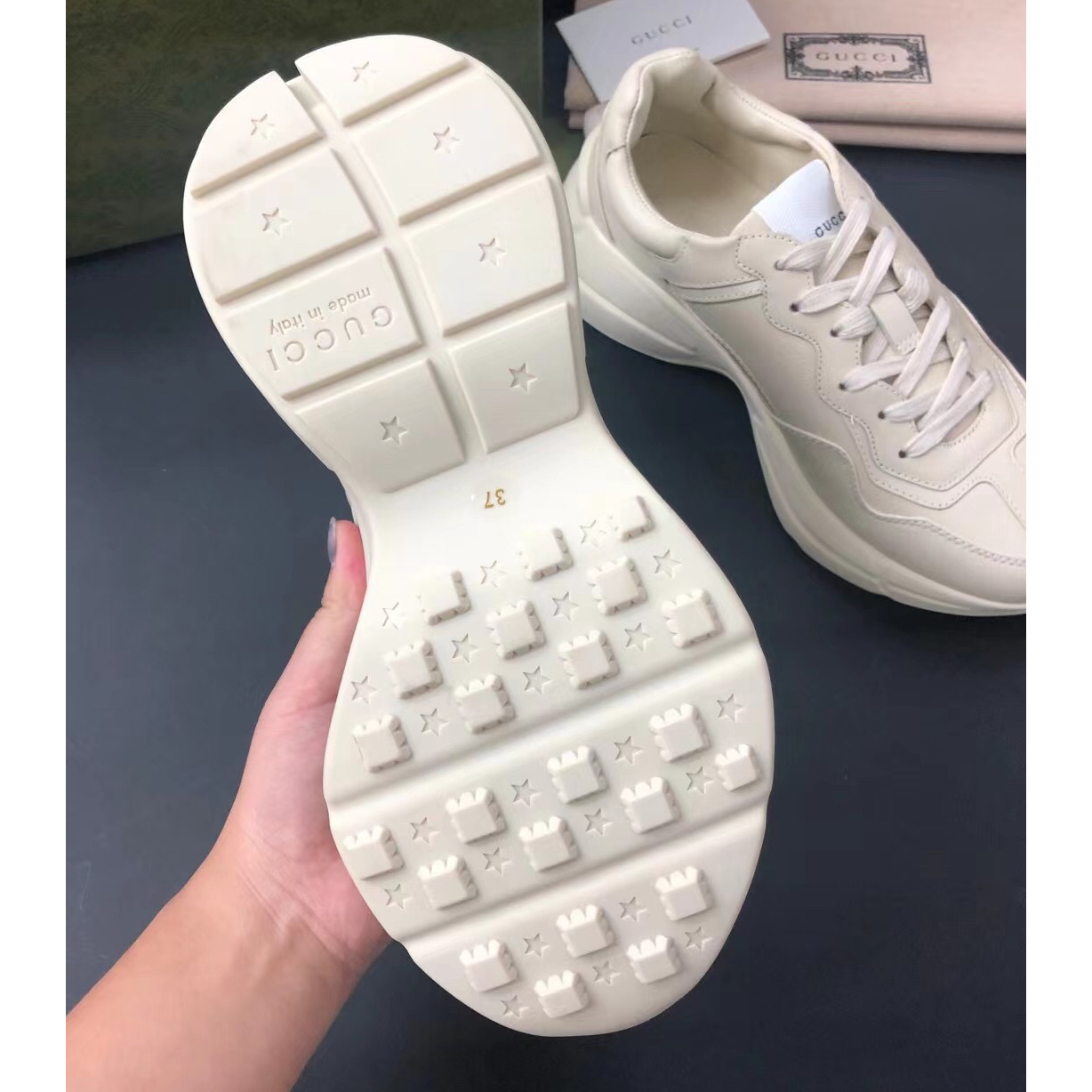 Gucci Men's Rhyton Sneaker In White - EUR FASHION