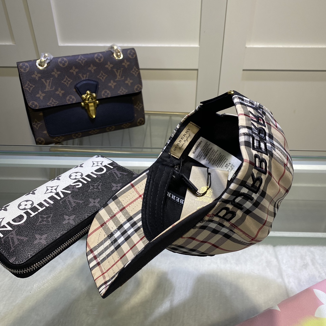 Burberry Monogram Motif Icon Stripe Baseball Cap - EUR FASHION