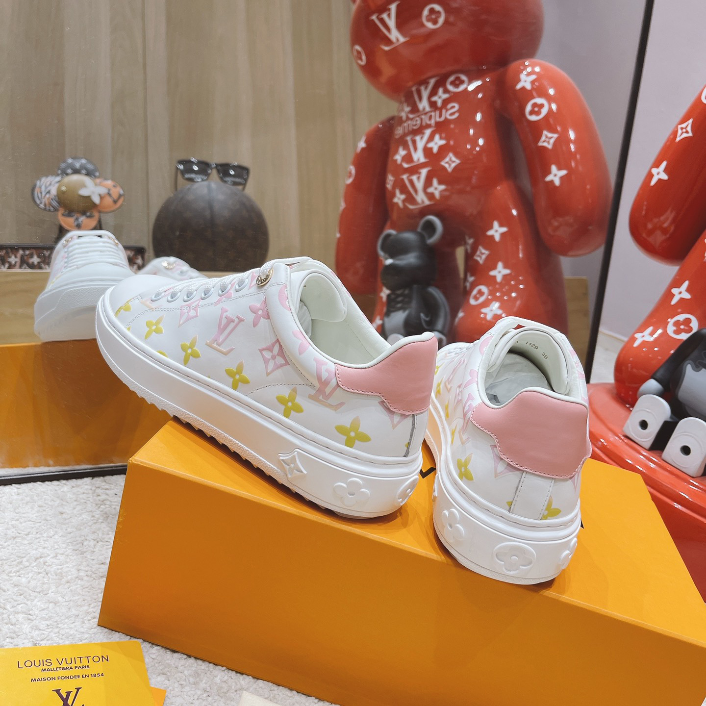 Louis Vuitton Monogram Sneaker - EUR FASHION