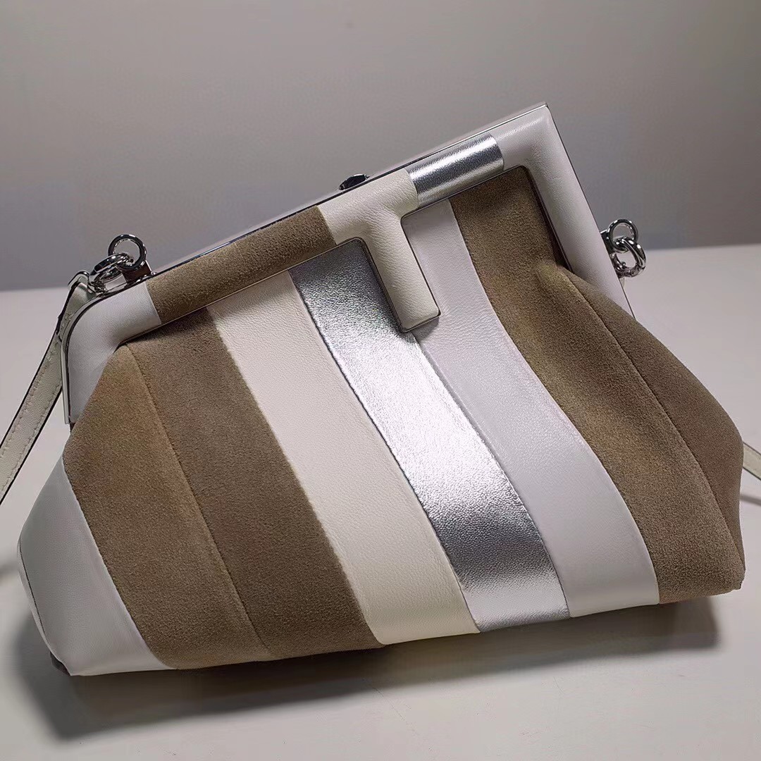 Fendi First Handbag（26-18-9.5cm） - EUR FASHION