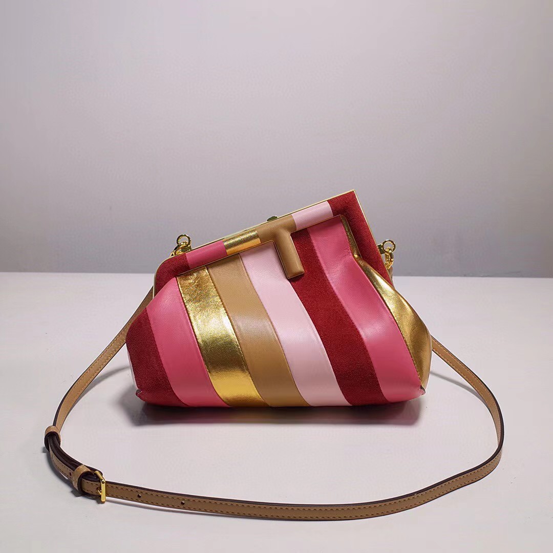 Fendi First Handbag（26-18-9.5cm） - EUR FASHION