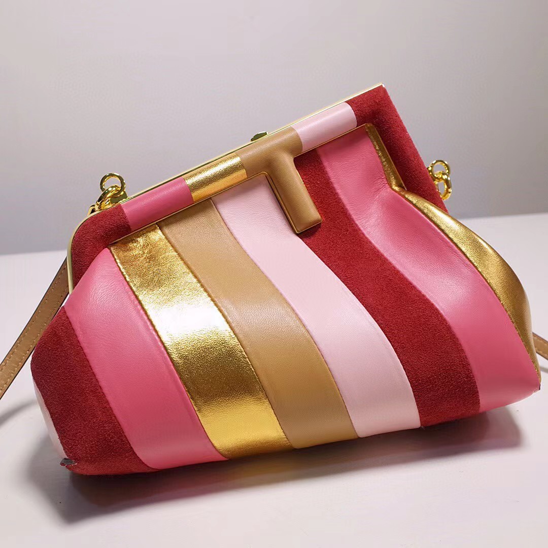 Fendi First Handbag（26-18-9.5cm） - EUR FASHION