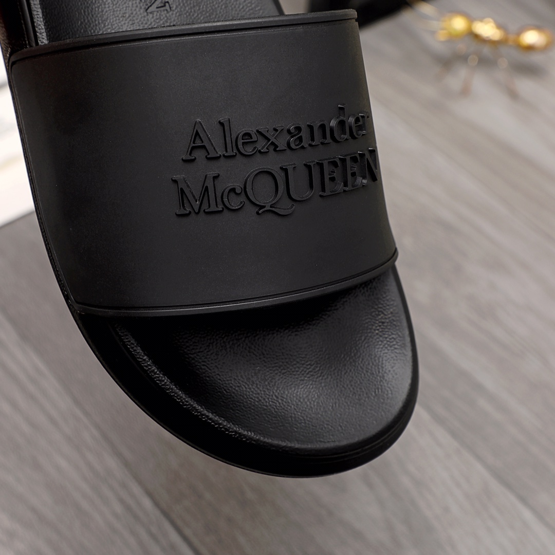 Alexander Mqueen Logo Slipper - EUR FASHION