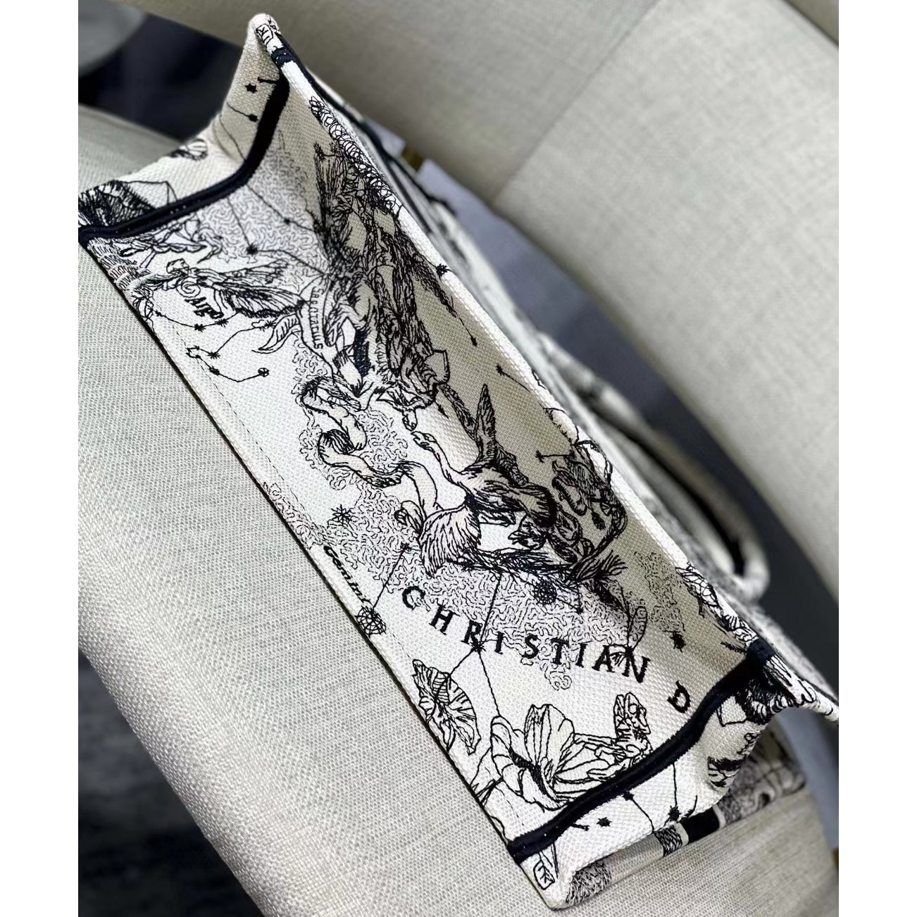 Dior Oblique Embroidered Book Tote（36.5-28-17.5CM） - EUR FASHION