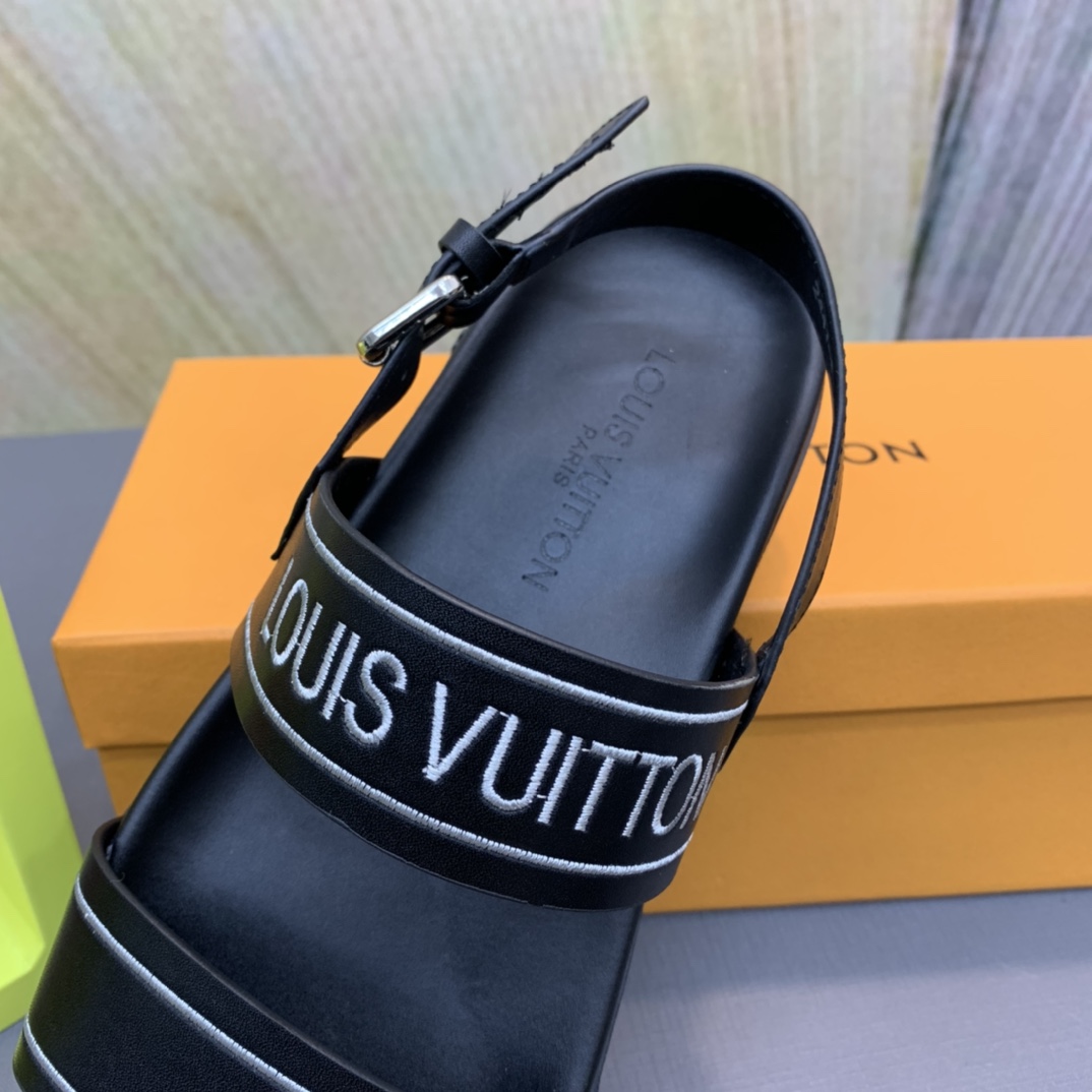 Louis Vuitton Logo Sandals - EUR FASHION