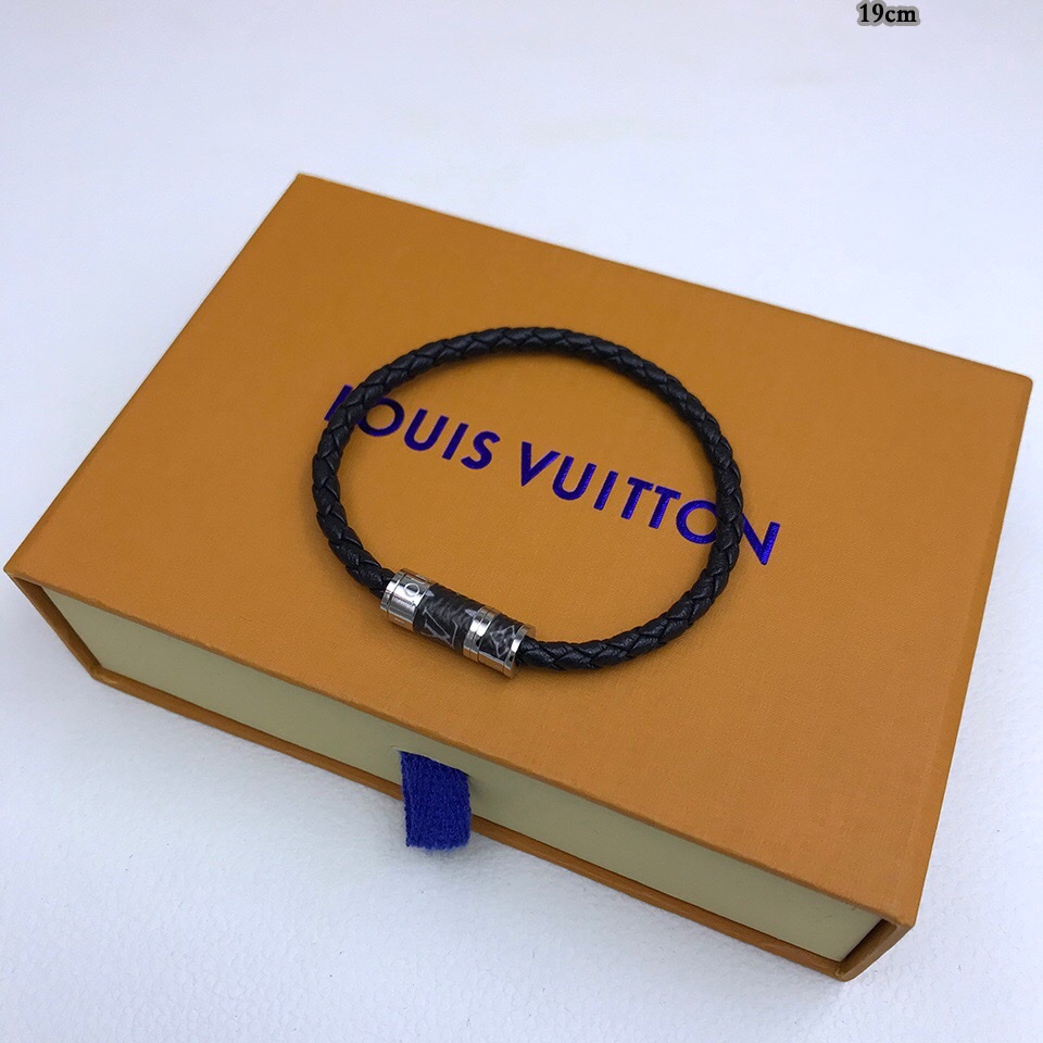 Louis Vuitton Bracelet - EUR FASHION