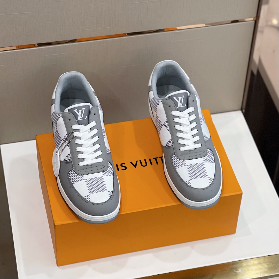 Louis Vuitton Men's Rivoli Sneaker - EUR FASHION