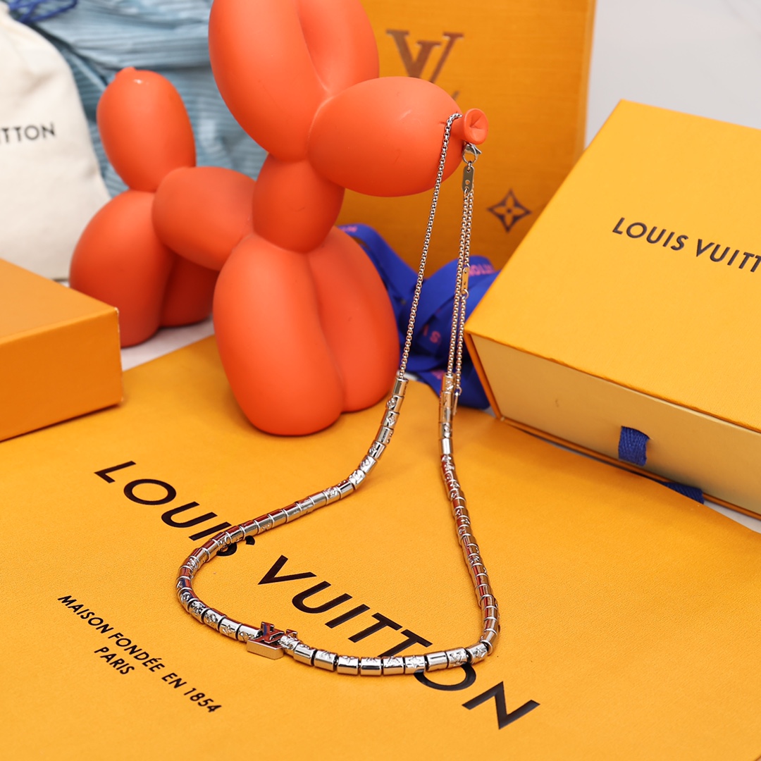 Louis Vuitton Paradise Necklace - EUR FASHION