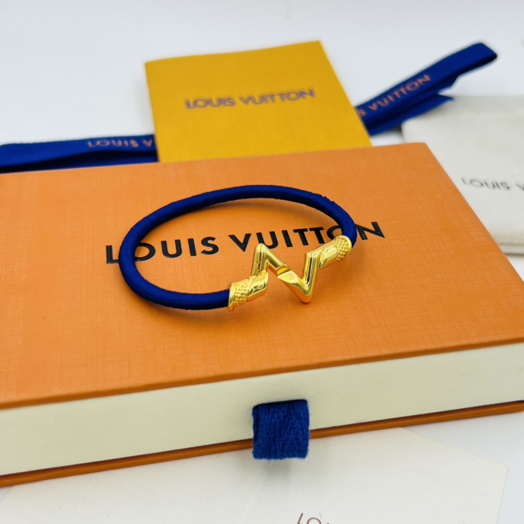 Louis Vuitton LV Volt Play 18K Bracelet - EUR FASHION