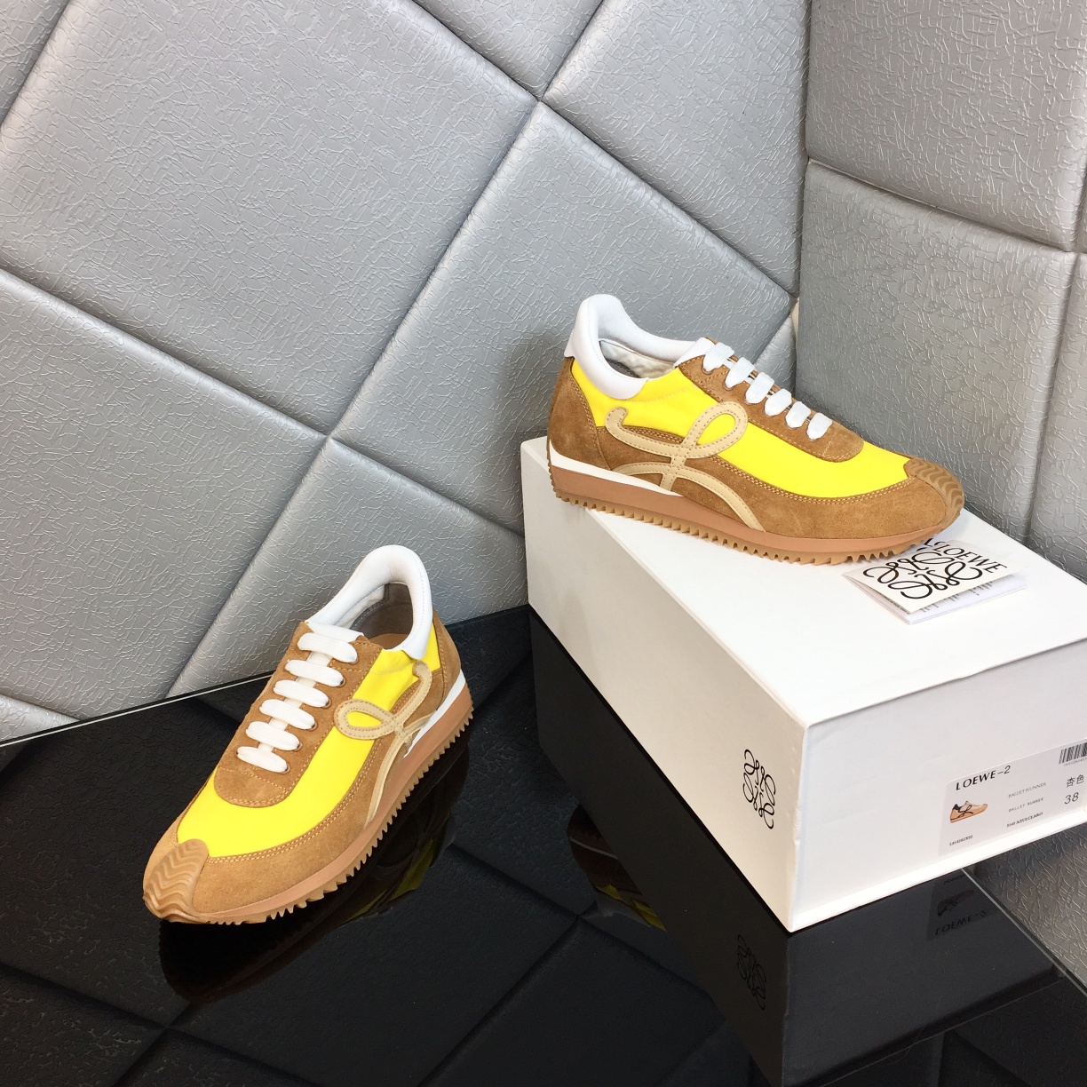Loewe Flow Runner In Calfskin - EUR FASHION