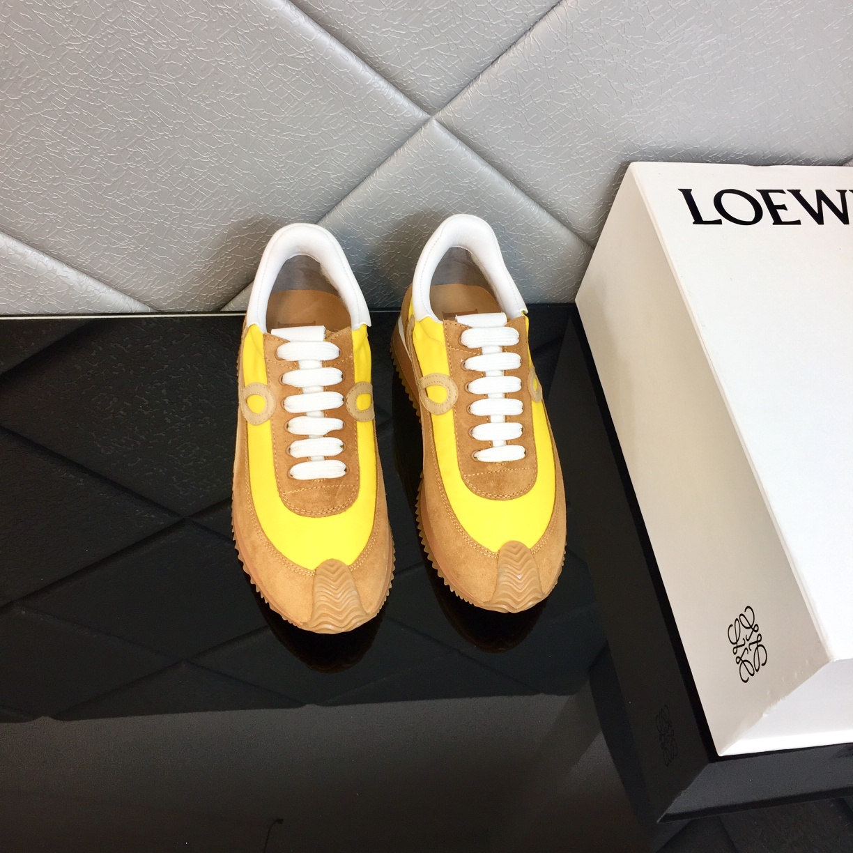 Loewe Flow Runner In Calfskin - EUR FASHION