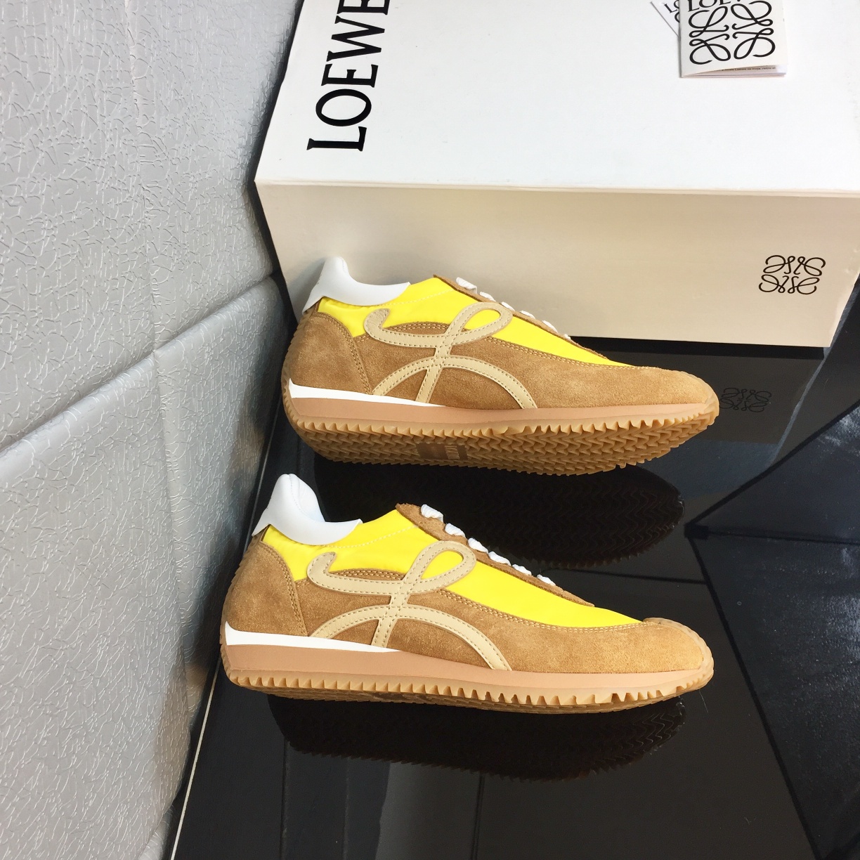 Loewe Flow Runner In Calfskin - EUR FASHION