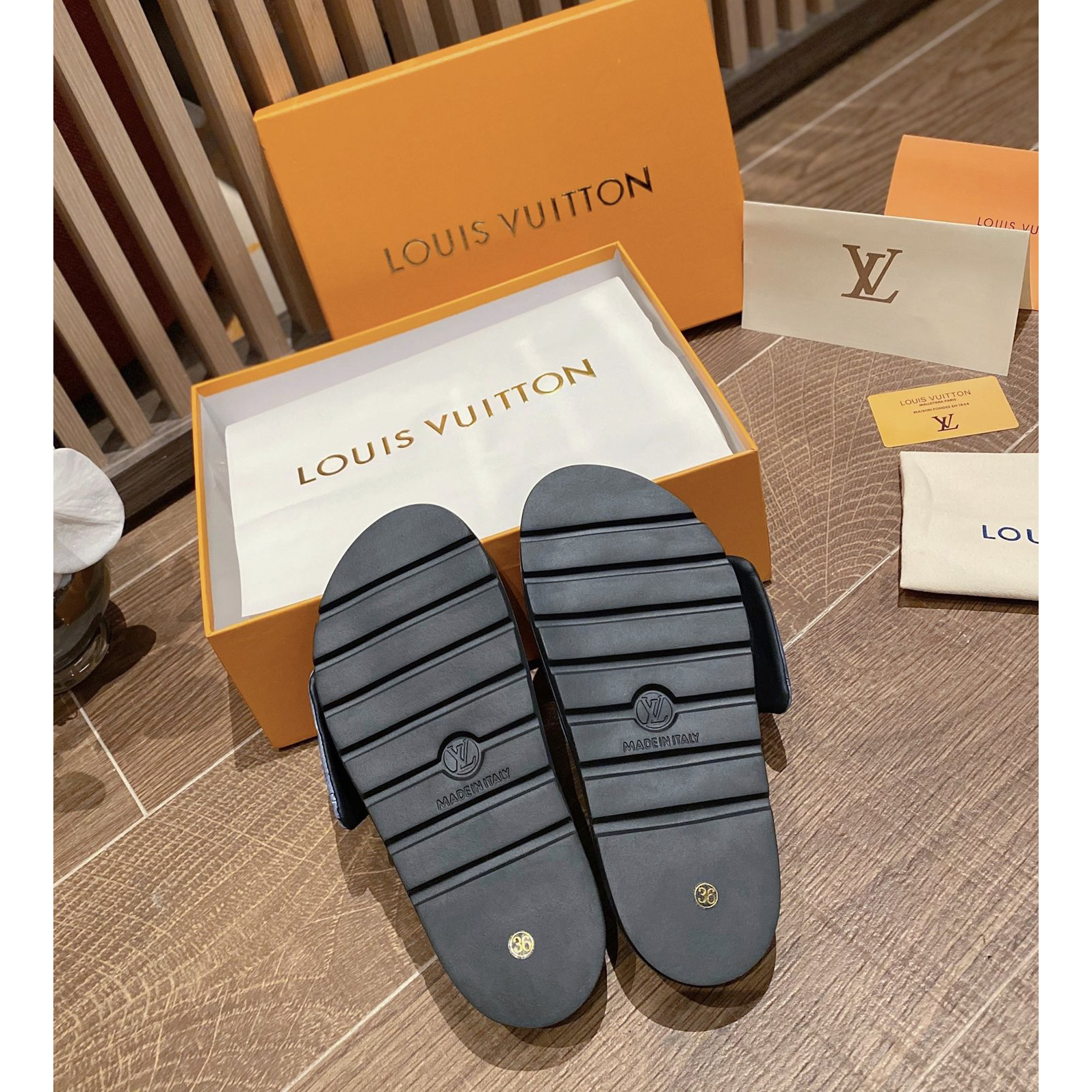 Louis Vuitton Pool Pillow Comfort Mules - EUR FASHION