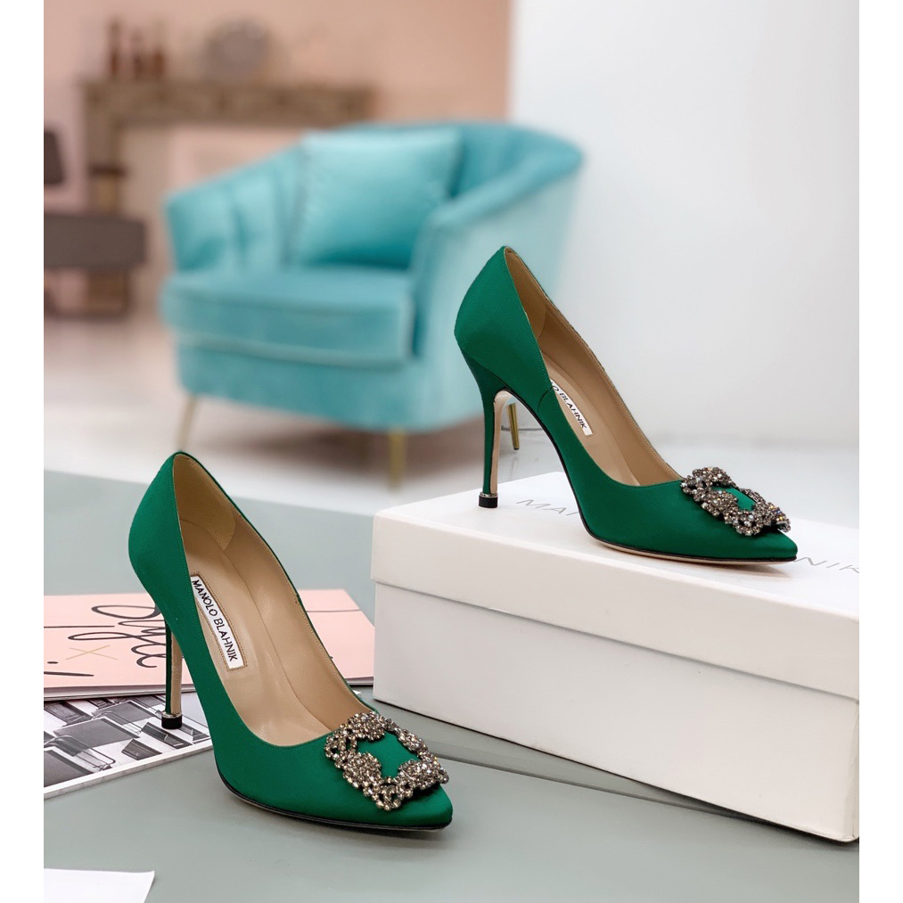 Manolo Blahnik Green Hangisi Pumps With Buckle - EUR FASHION