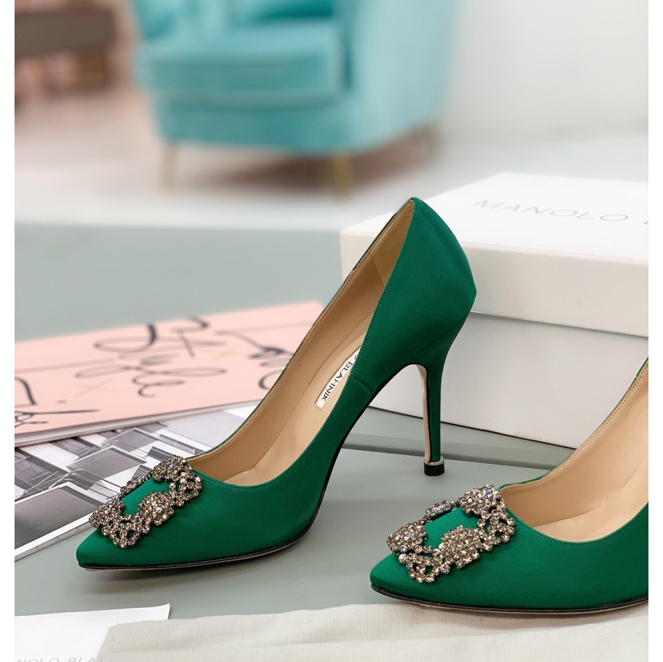 Manolo Blahnik Green Hangisi Pumps With Buckle - EUR FASHION
