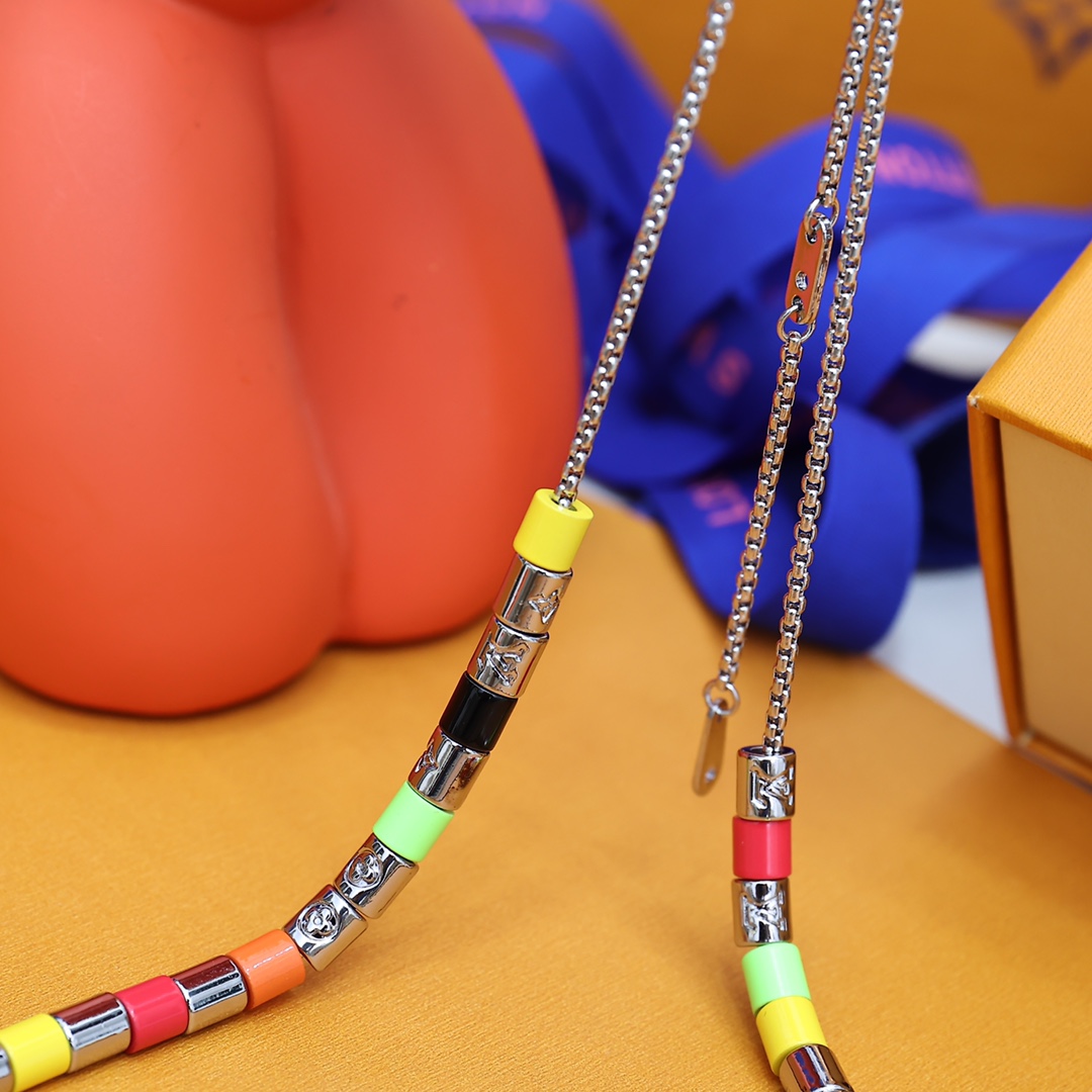 Louis Vuitton Paradise Necklace - EUR FASHION