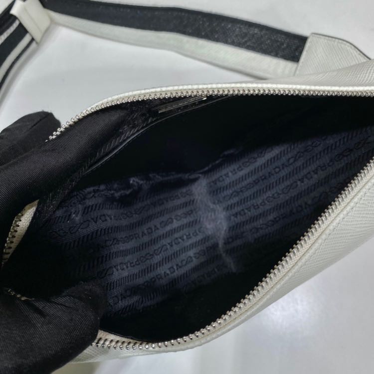 Prada Saffiano Prada Triangle Bag In White(28-18-11cm) - EUR FASHION