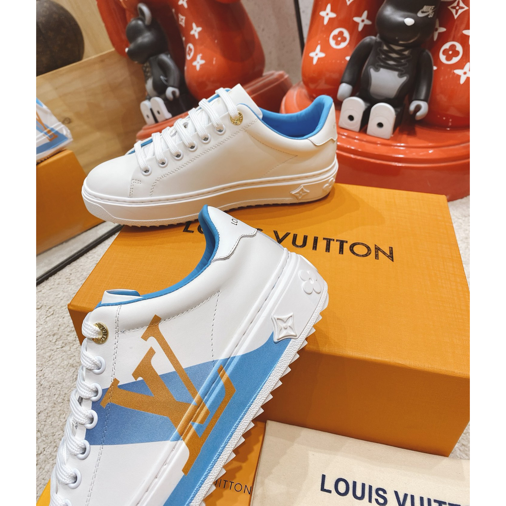 Louis Vuitton Logo Sneaker - EUR FASHION