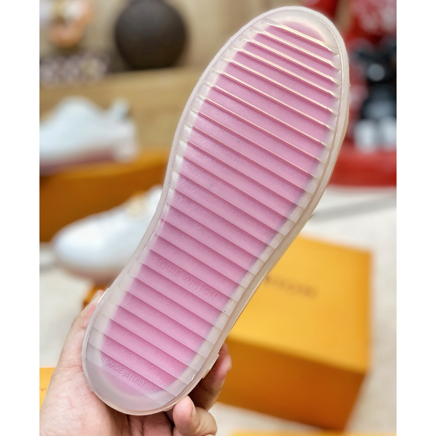 Louis Vuitton Logo Transparent Sole Sneaker  - EUR FASHION