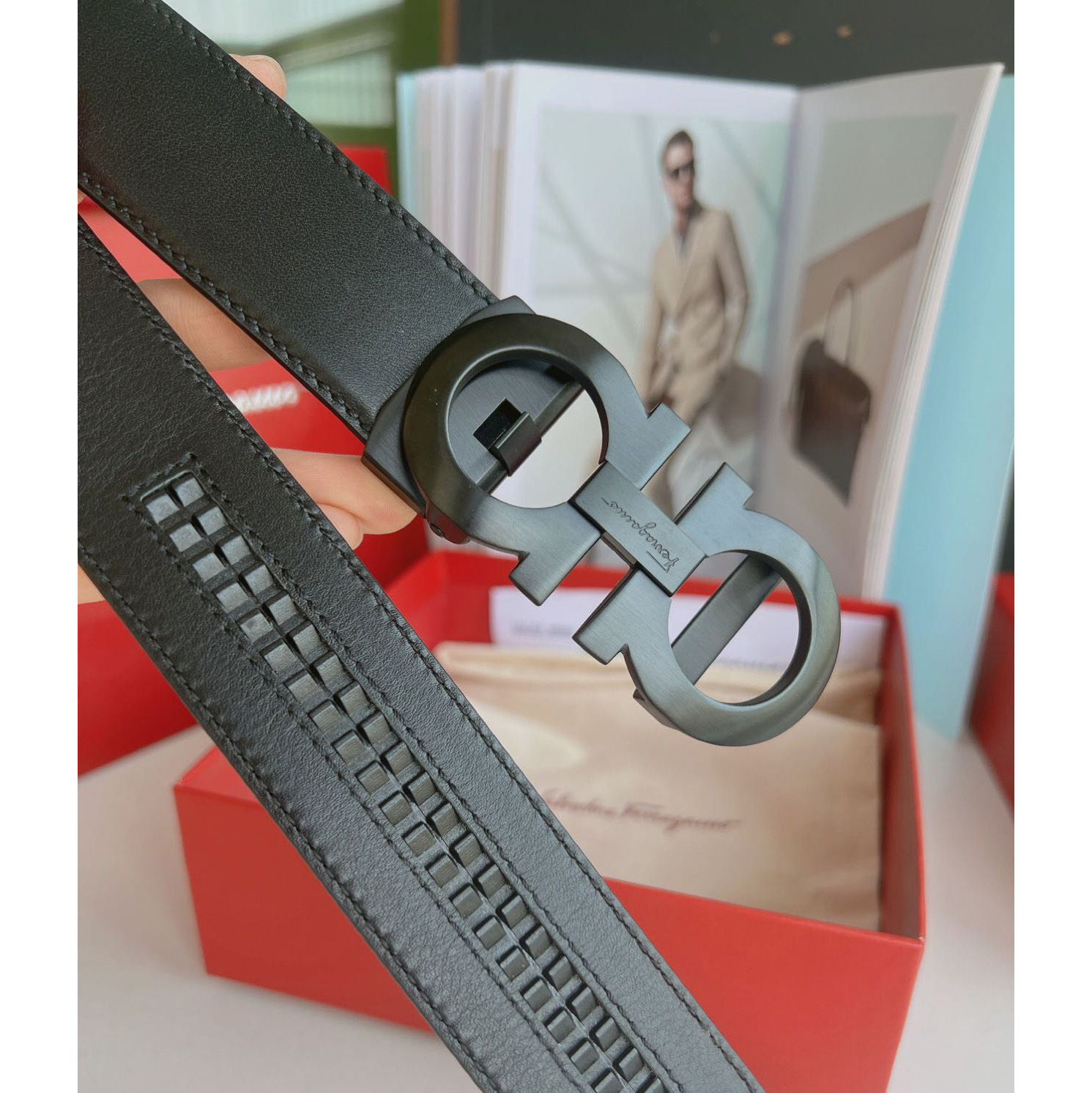 Ferragamo Black Leather Belt - EUR FASHION