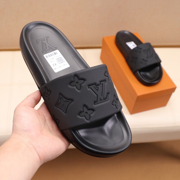 Louis Vuitton Monogram Slippers - EUR FASHION