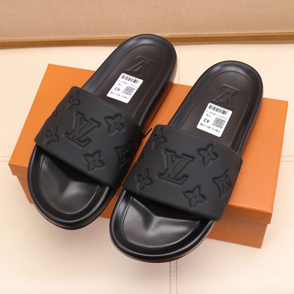 Louis Vuitton Monogram Slippers - EUR FASHION