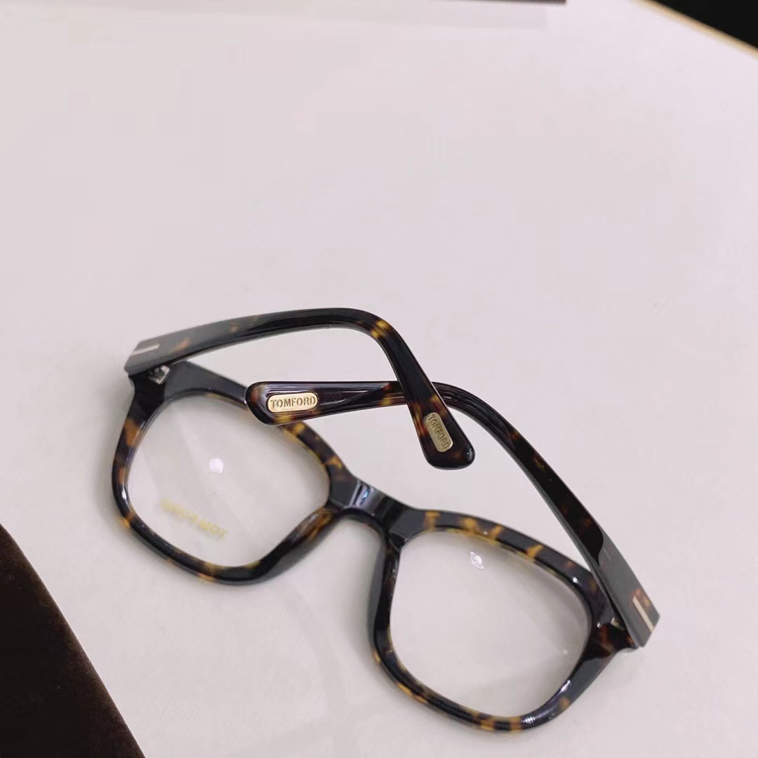 Tom Ford Glasses Frames - EUR FASHION