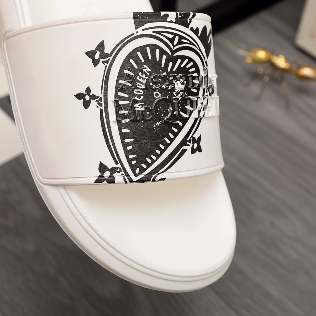 Alexander Mqueen Logo Slipper - EUR FASHION