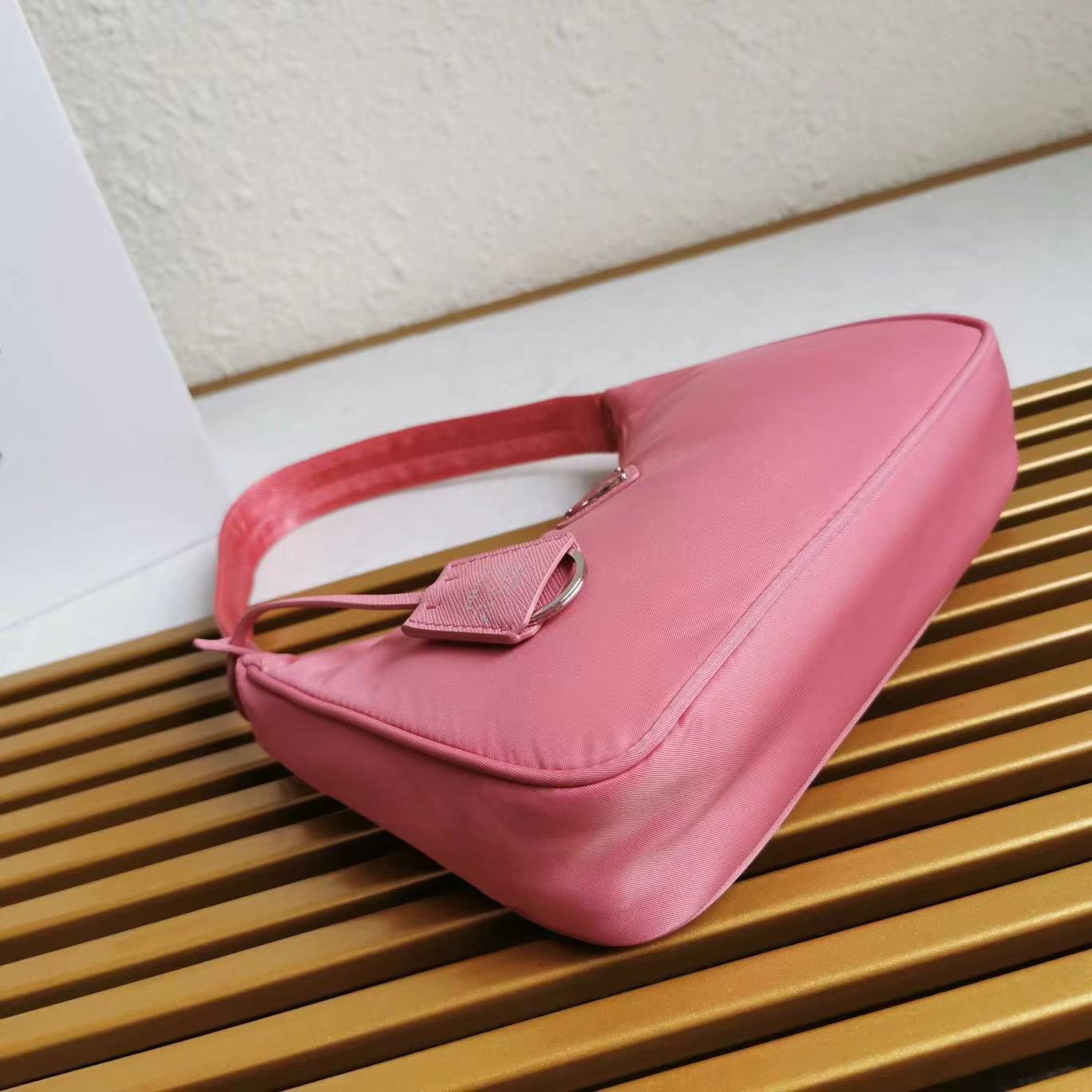 Prada Logo Shoulder  Bag (23-13-5cm) - EUR FASHION