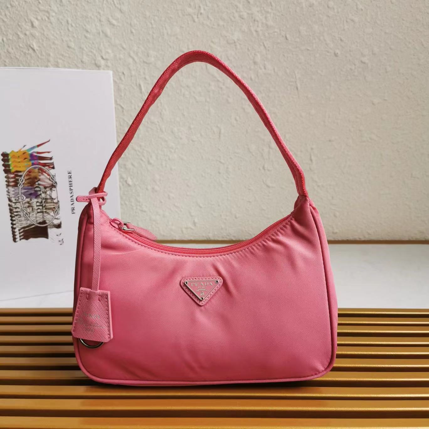 Prada Logo Shoulder  Bag (23-13-5cm) - EUR FASHION