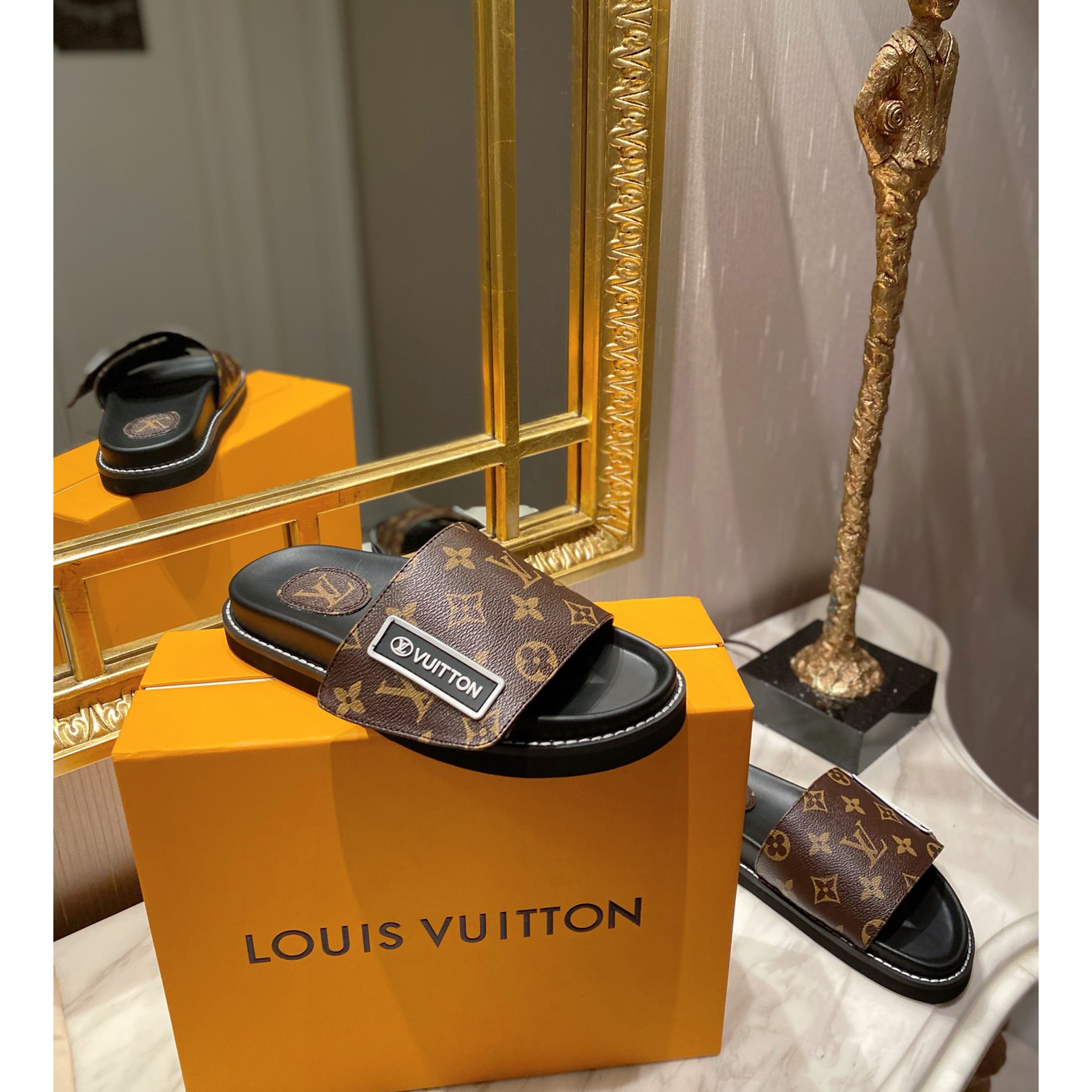 Louis Vuitton Monogram Slipper - EUR FASHION
