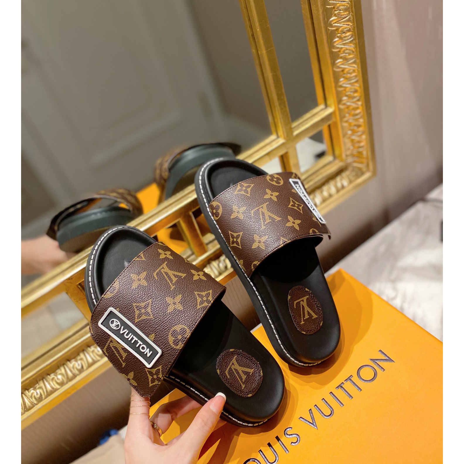 Louis Vuitton Monogram Slipper - EUR FASHION