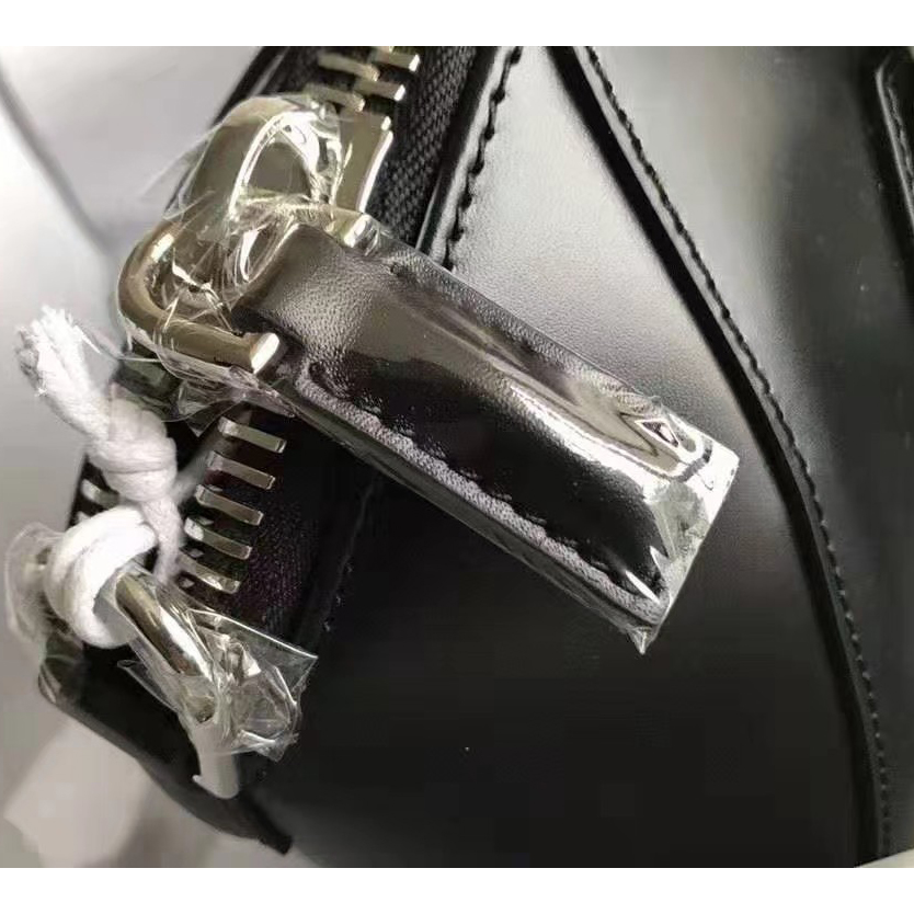 Givenchy Black Handbag(28-34-25CM) - EUR FASHION