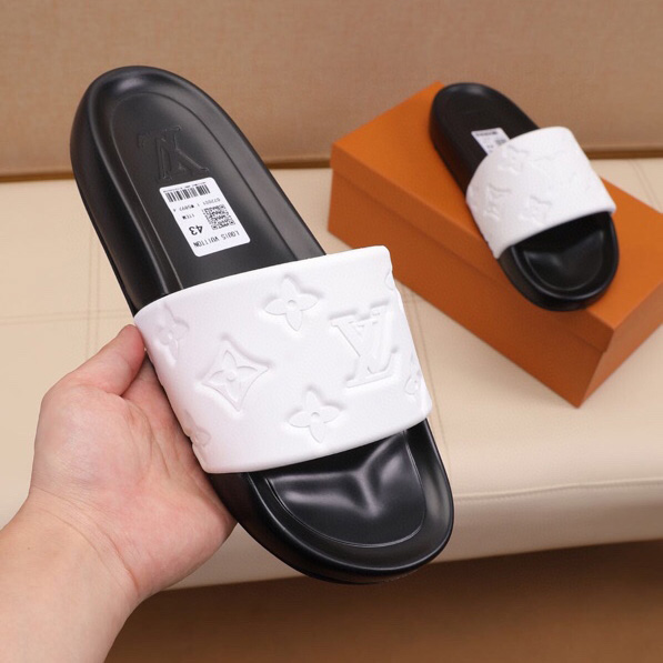 Louis Vuitton Monogram Slippers - EUR FASHION