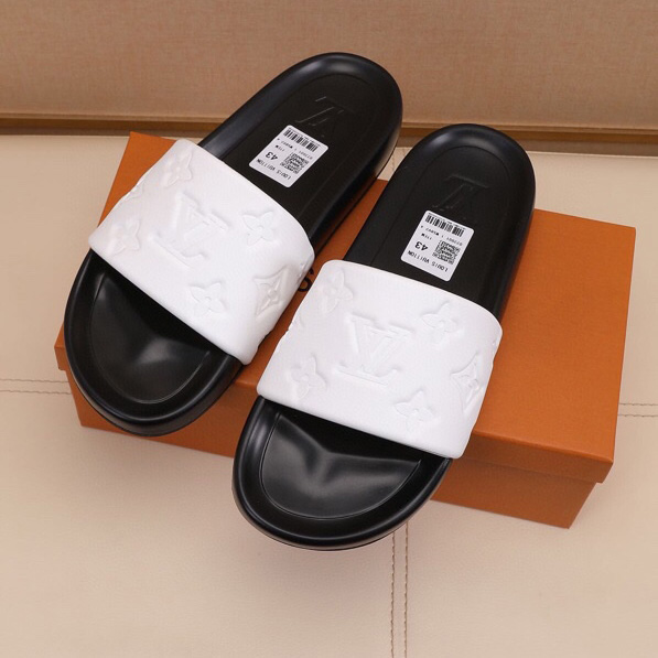 Louis Vuitton Monogram Slippers - EUR FASHION
