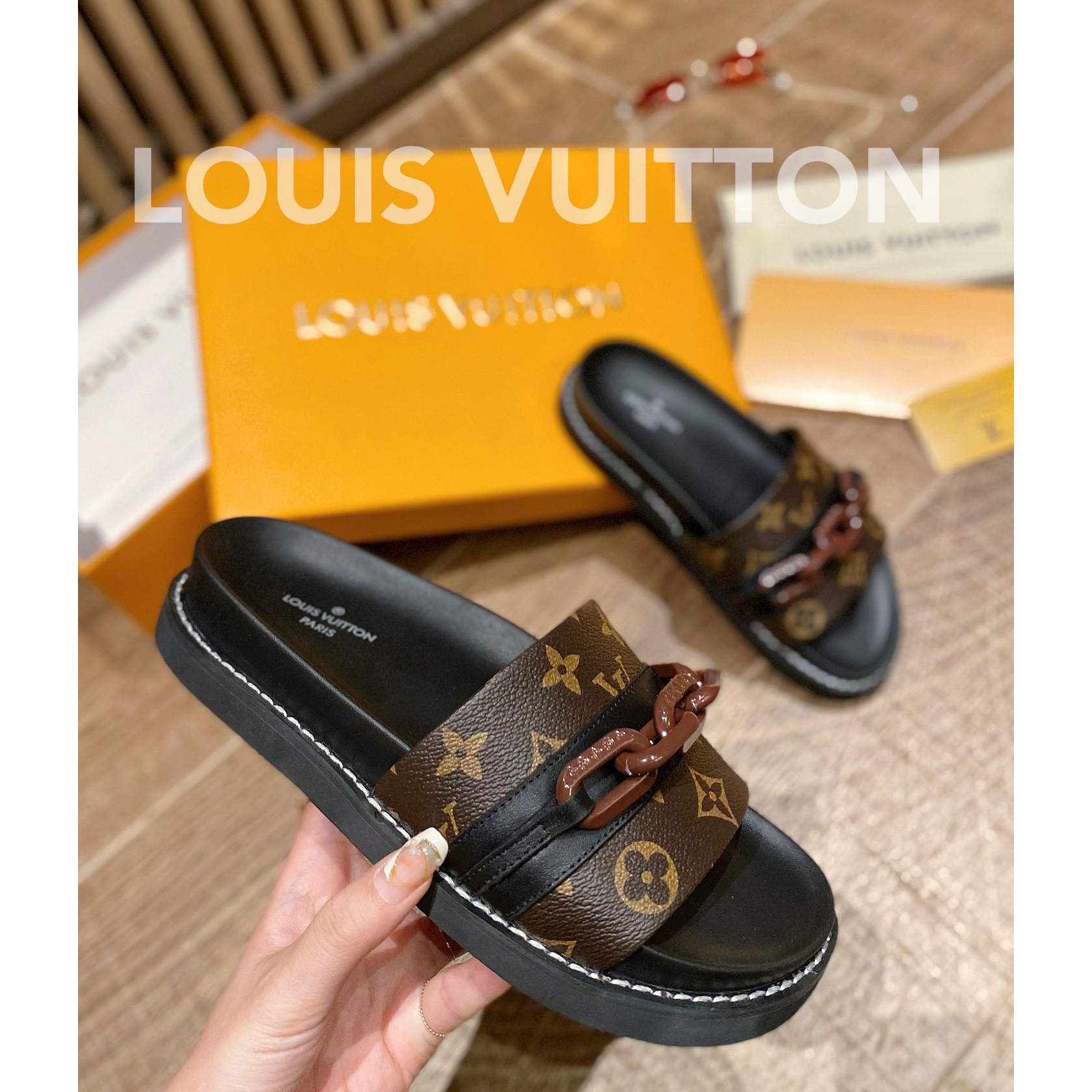 Louis Vuitton Monogram Slipper - EUR FASHION