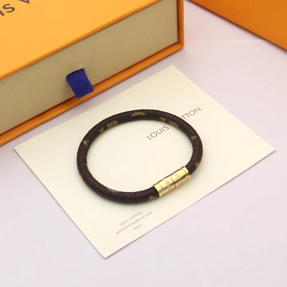 Louis Vuitton Bracelet - EUR FASHION