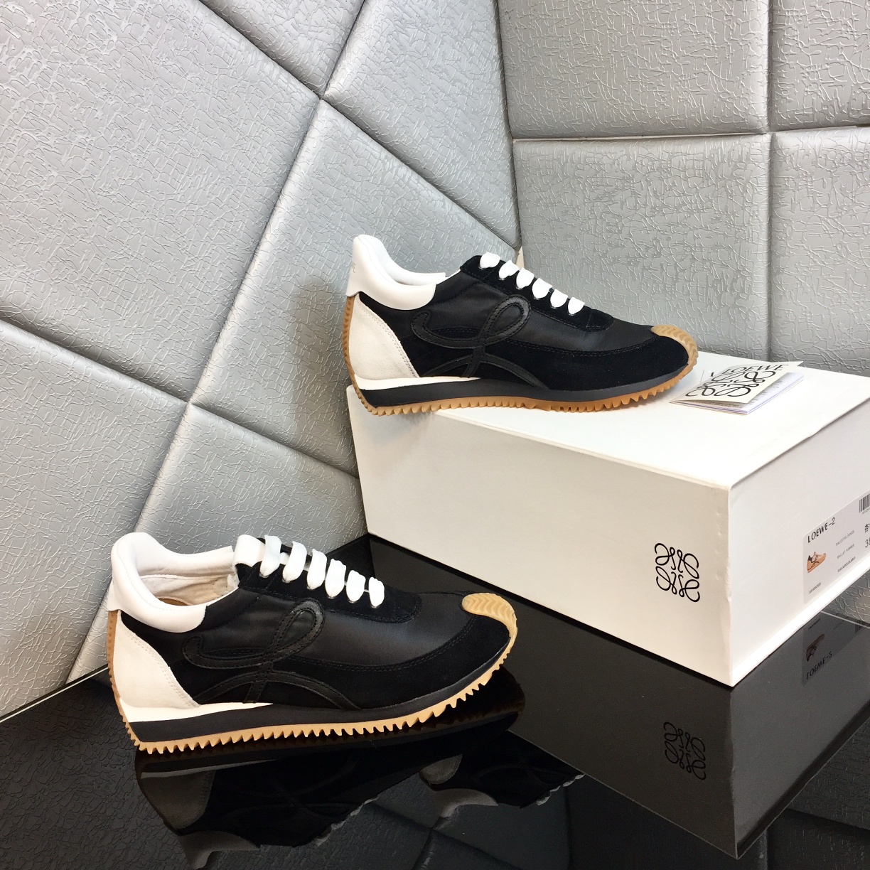 Loewe Flow Runner In Calfskin - EUR FASHION