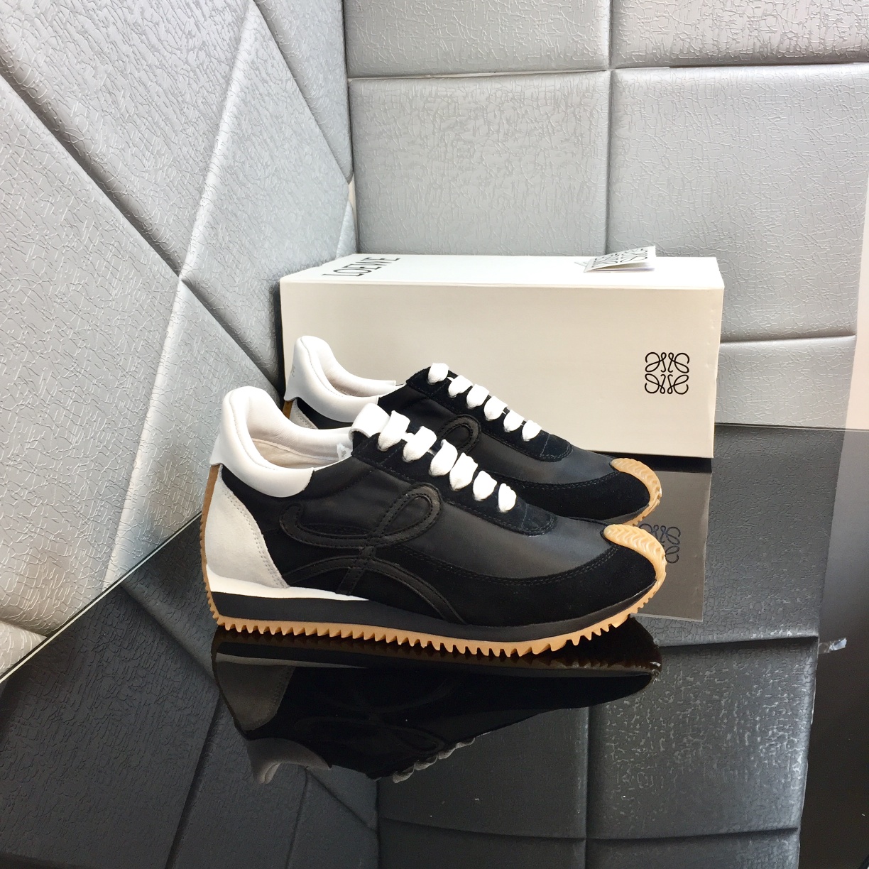 Loewe Flow Runner In Calfskin - EUR FASHION
