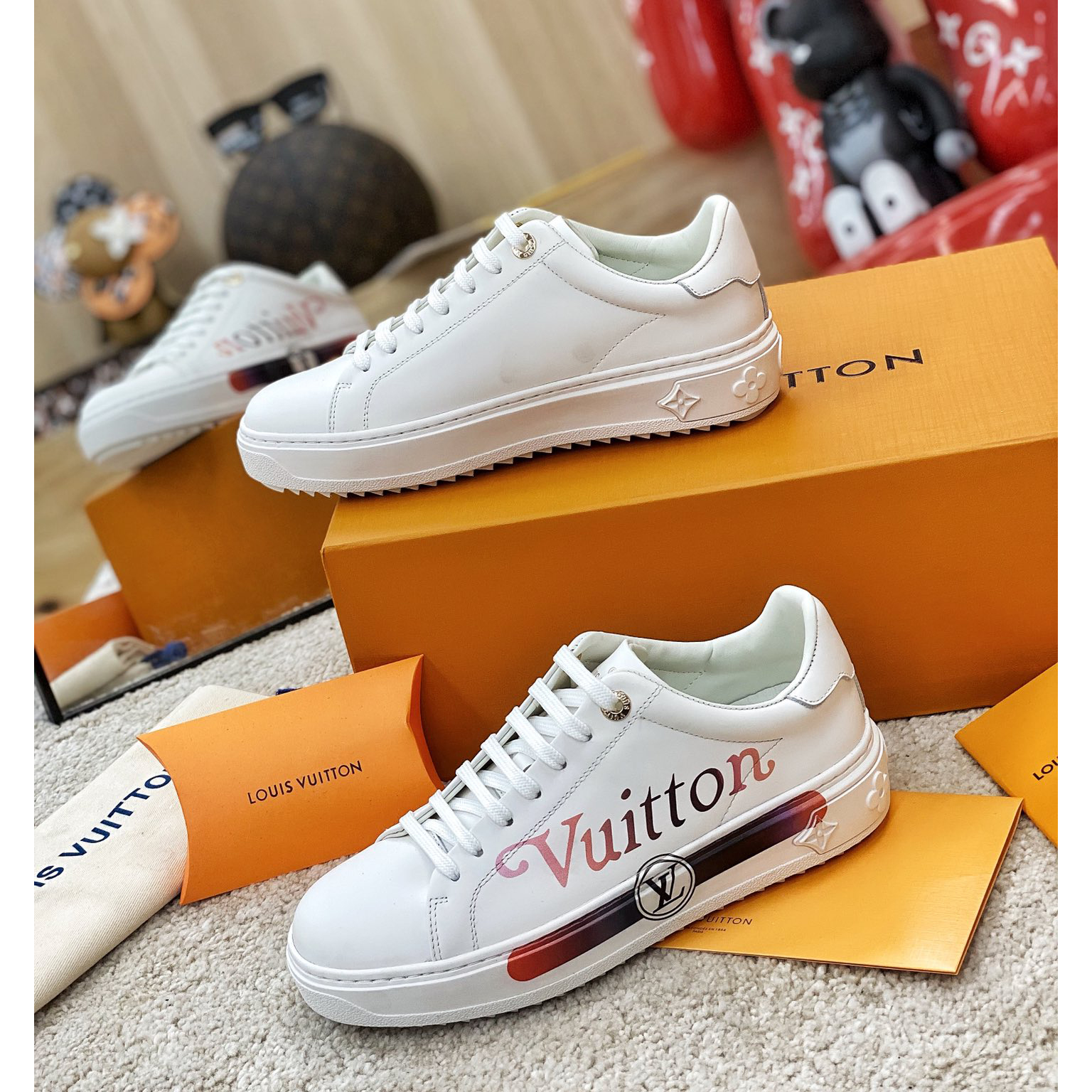 Louis Vuitton Logo Sneaker - EUR FASHION