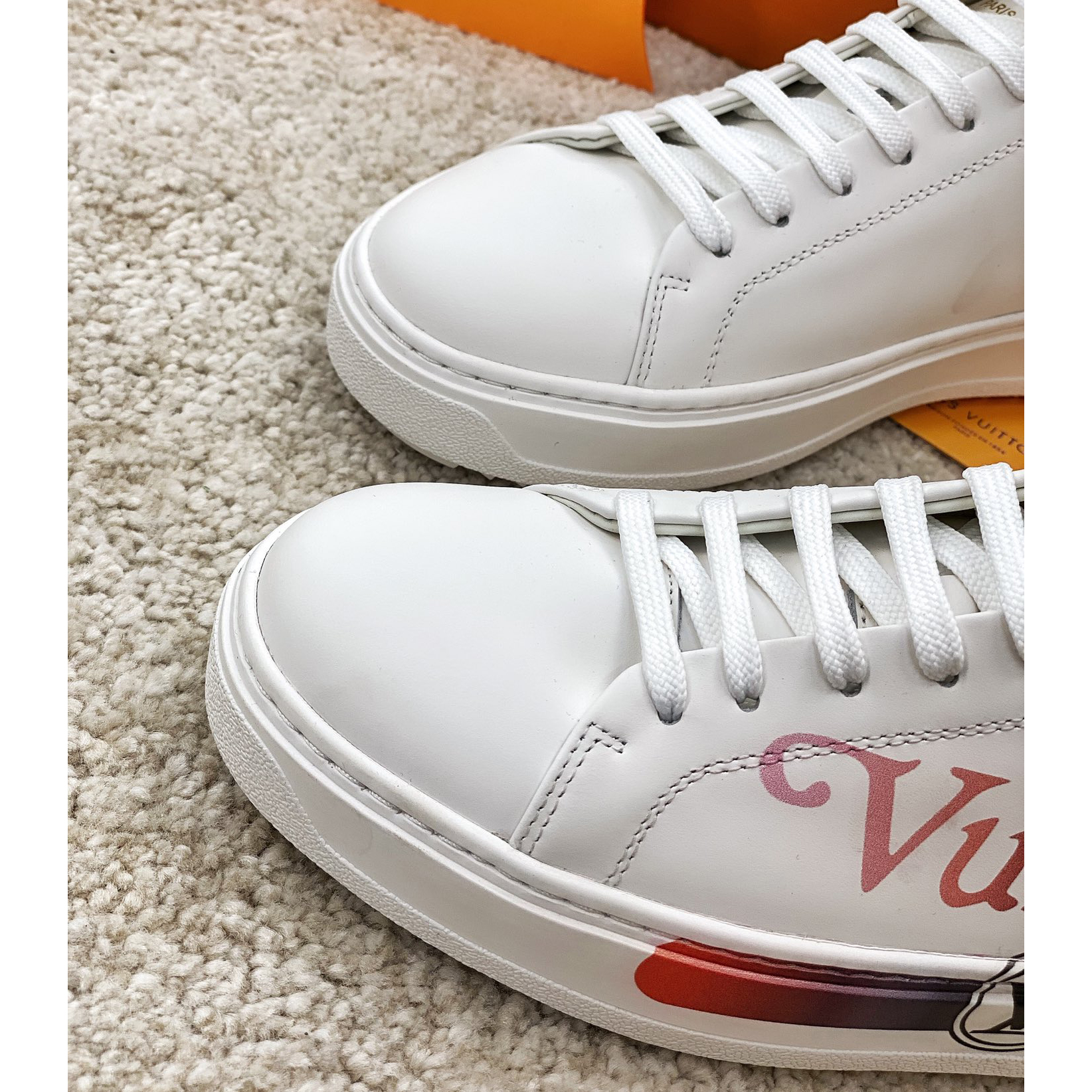 Louis Vuitton Logo Sneaker - EUR FASHION
