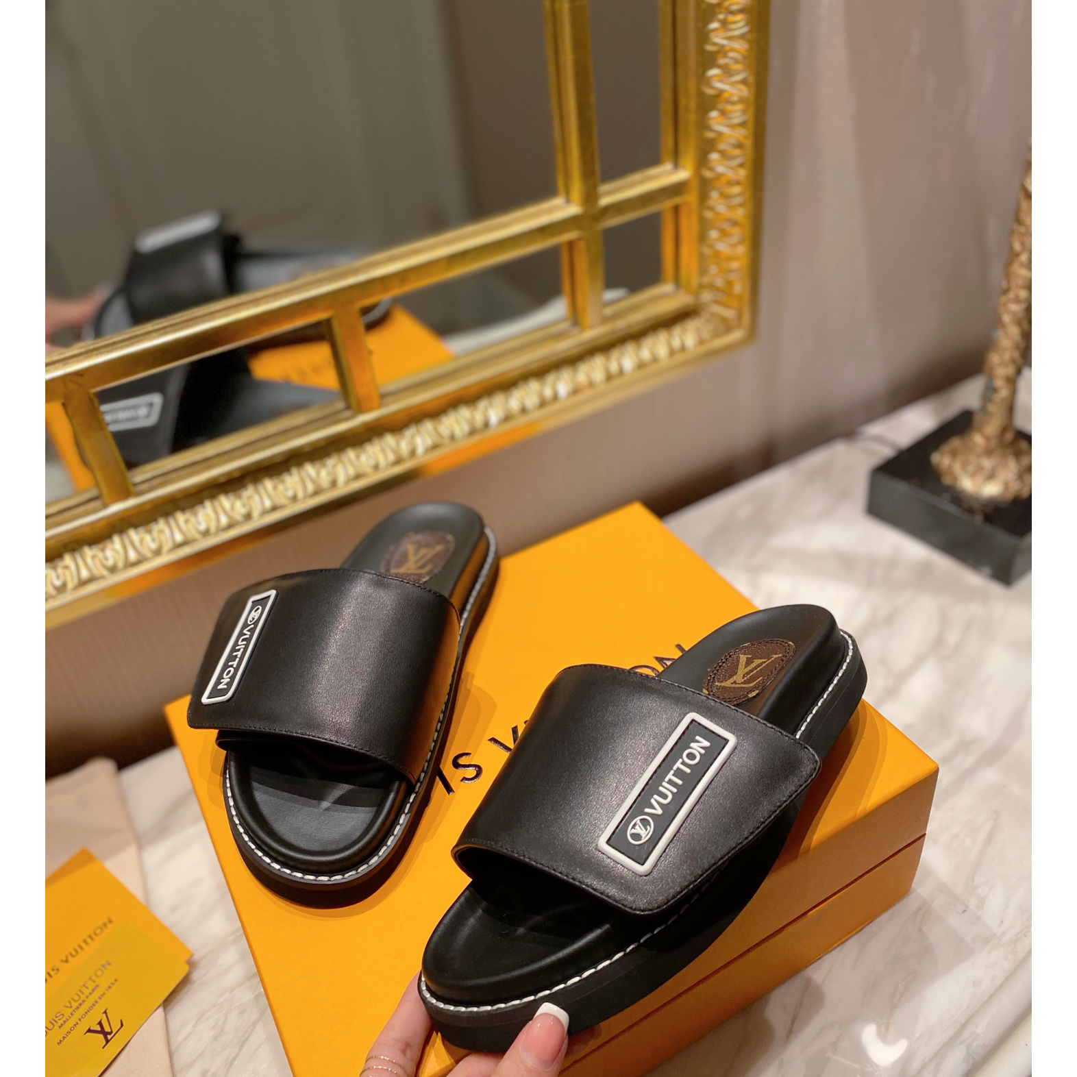 Louis Vuitton Monogram Slipper - EUR FASHION