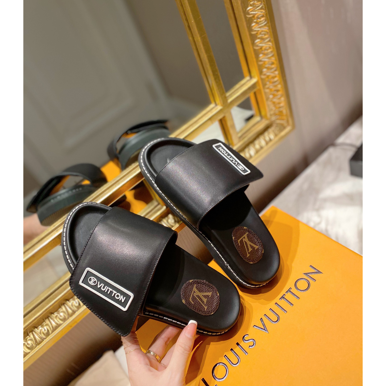 Louis Vuitton Monogram Slipper - EUR FASHION