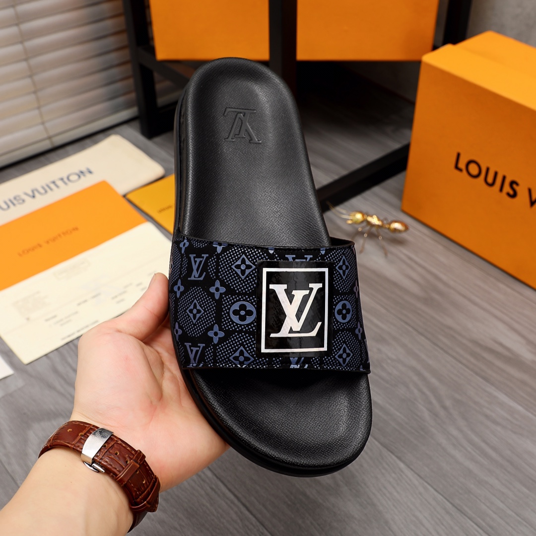 Louis Vuitton Monogram Slippers - EUR FASHION