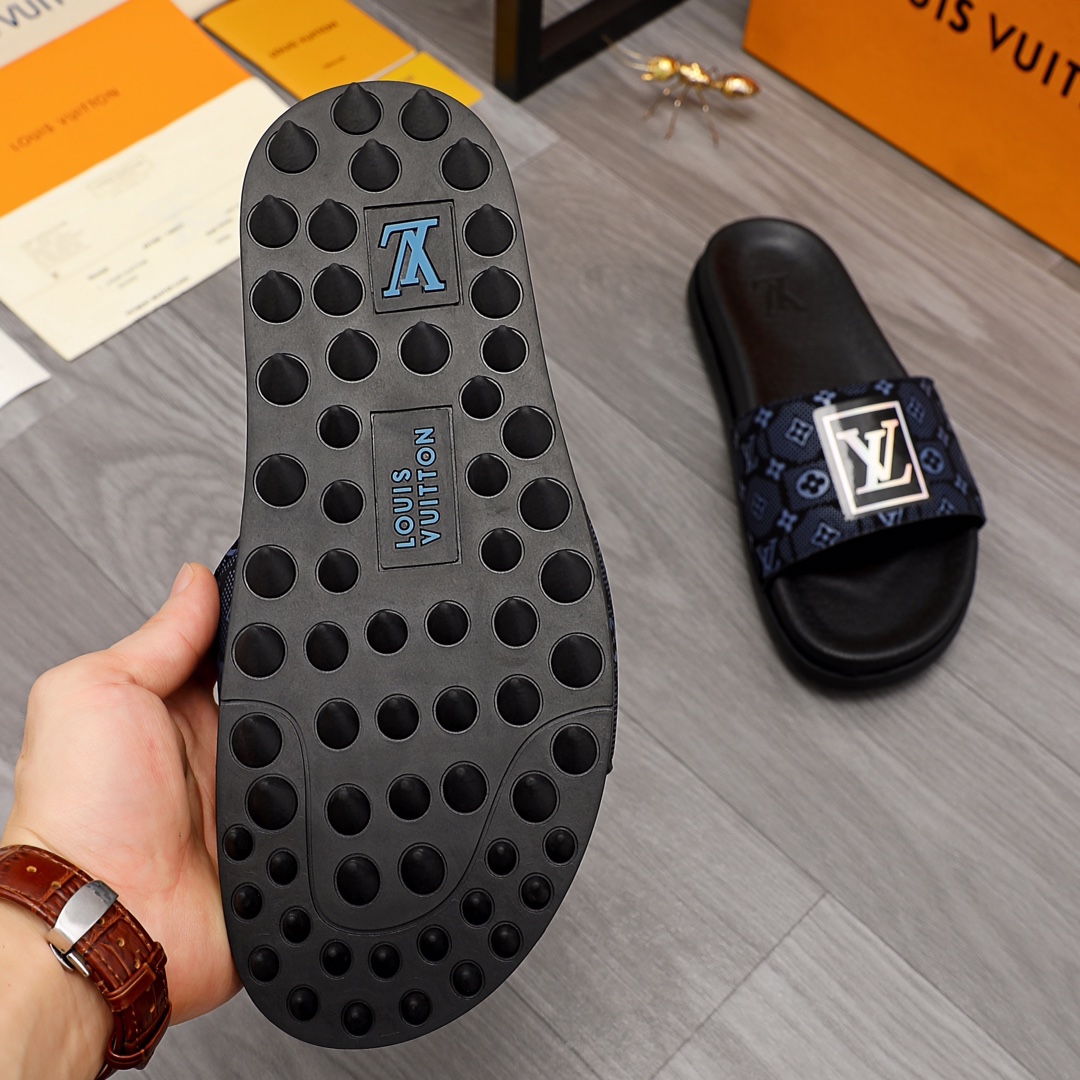 Louis Vuitton Monogram Slippers - EUR FASHION