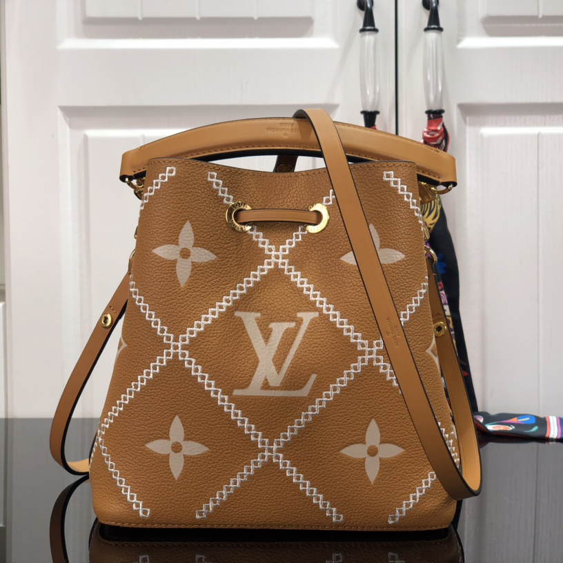 Louis Vuitton Monogram Bucket Bag （20*20*13cm） - EUR FASHION