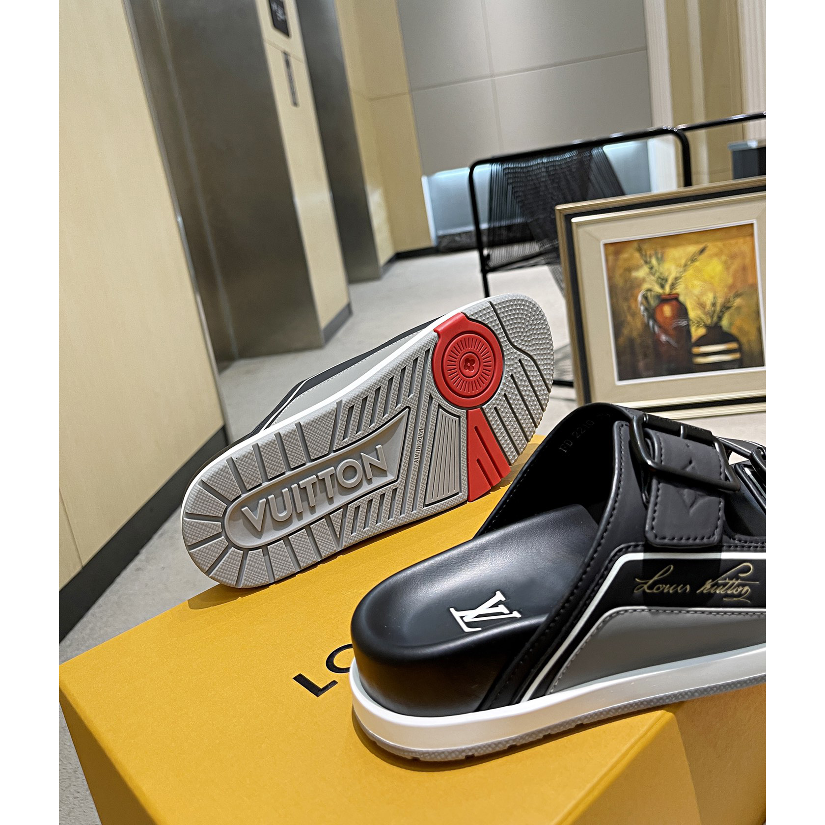Louis Vuitton Men's Trainer Slippers - EUR FASHION